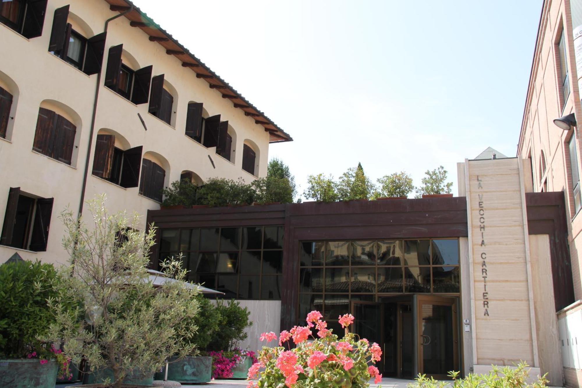 La Vecchia Cartiera Hotel Colle Val D'Elsa Luaran gambar