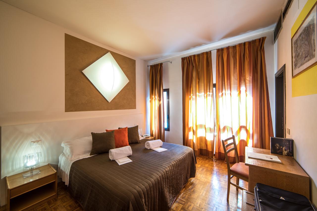 La Vecchia Cartiera Hotel Colle Val D'Elsa Luaran gambar